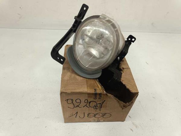 FEU ANTIBROUILLARD GAUCHE HYUNDAI i20 2008-06/2012 - Vue 1